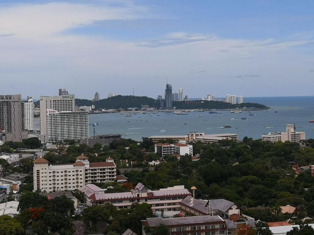 Lumpini Vacation Apartment Pattaya Buitenkant foto